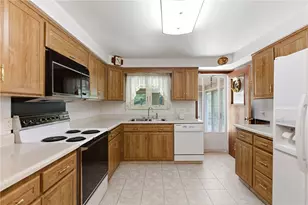 5613 Aiken Rd, Robinson Twp, PA 15136 - Photo 9