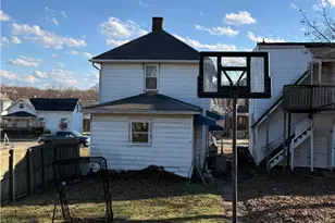 434 1st Ave, Ellwood City, PA 16117 - Photo 9