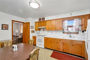 35 Kedron St, Wheatland, PA 16161 - Photo 15