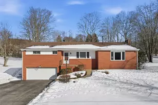 2548 Aldon Dr, Pittsburgh, PA 15143 - Photo 1