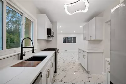 1648 Jamestown, Blackridge, PA 15235 - Photo 9