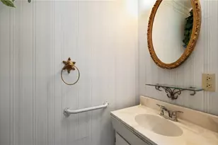 1238 Regency Dr, Pittsburgh, PA 15237 - Photo 15