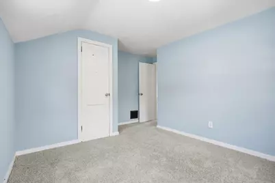 1219 Circle Dr, Pittsburgh, PA 15221 - Photo 23