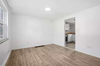 1219 Circle Dr, Pittsburgh, PA 15221 - Photo 11