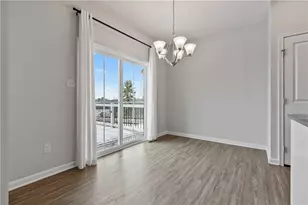 228 Frances Ln, Cecil, PA 15057 - Photo 9