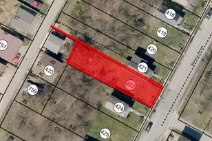 924 Wallace St, Vandergrift, PA 15690 - Photo 1