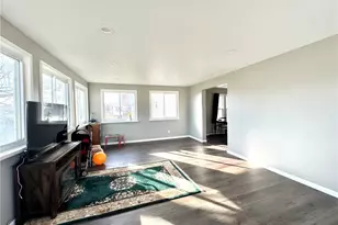 127 Hazel Ave, Ellwood City, PA 16117 - Photo 21