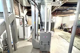 127 Hazel Ave, Ellwood City, PA 16117 - Photo 33