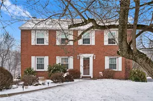 115 Lakeview Dr, Robinson Twp, PA 15136 - Photo 1