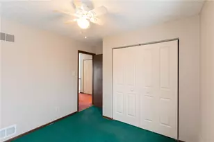 3195 Camberly Dr, Hampton, PA 15044 - Photo 11