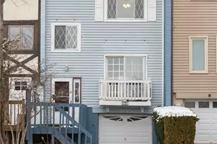 3195 Camberly Dr, Hampton, PA 15044 - Photo 1