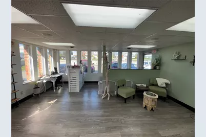 10320 Main Floor Perry Hwy, Pittsburgh, PA 15090 - Photo 9