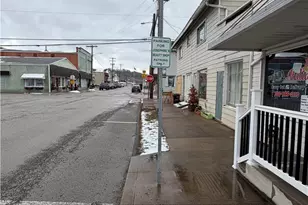 202 S Market St, Carmichaels-Cumberland, PA 15320 - Photo 37