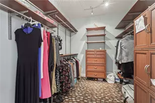 964 Thorn Run Rd, Coraopolis, PA 15108 - Photo 25