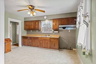 1341 Scrubgrass Rd, Scott Township, PA 15106 - Photo 9