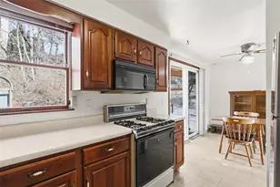 444 Fielding Dr, Pittsburgh, PA 15235 - Photo 11