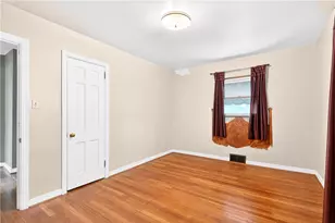 221 Park Ave, Pittsburgh, PA 15229 - Photo 13