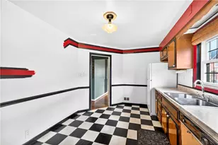 221 Park Ave, Pittsburgh, PA 15229 - Photo 21