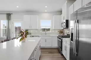 470 Nolan Cir, Cranberry Township, PA 16066 - Photo 17