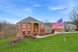 361 Kane Blvd, Scott Township, PA 15243 - Photo 3