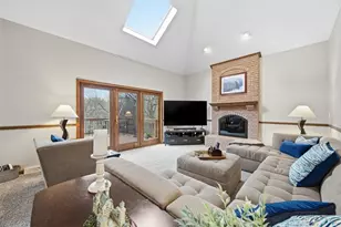 361 Kane Blvd, Scott Township, PA 15243 - Photo 11