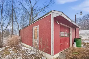 1513 Sycamore Ln, Mount Pleasant Township, PA 15666 - Photo 17