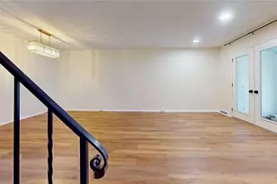 1210 Sheffield St, Pittsburgh, PA 15233 - Photo 7