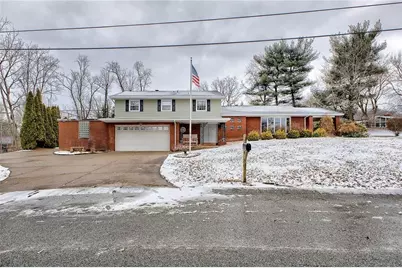 149 Crest View, Hempfield Township, PA 15601 - Photo 3