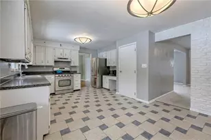 149 Crest View, Hempfield Township, PA 15601 - Photo 15