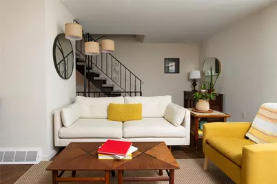 503 Kingsberry Ct, Ross Twp, PA 15237 - Photo 7