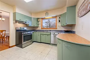 217 Pinecrest Dr, Pittsburgh, PA 15237 - Photo 11