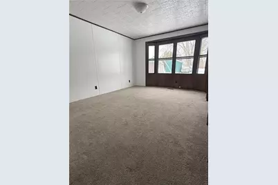 1631 Hyndman St, Connellsville, PA 15425 - Photo 9