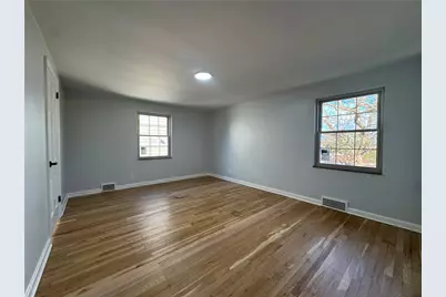 772 Scott Rd, Pittsburgh, PA 15228 - Photo 11