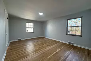 772 Scott Rd, Pittsburgh, PA 15228 - Photo 11