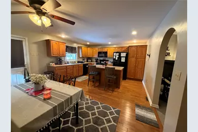 250 Kennedy Ave, East Vandergrift, PA 15642 - Photo 9