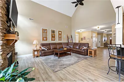 719 Mission Hills Dr, Cecil, PA 15317 - Photo 7