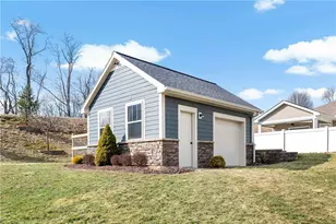 719 Mission Hills Dr, Cecil, PA 15317 - Photo 3