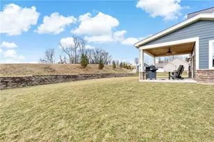 719 Mission Hills Dr, Cecil, PA 15317 - Photo 37