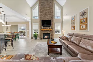 719 Mission Hills Dr, Cecil, PA 15317 - Photo 9