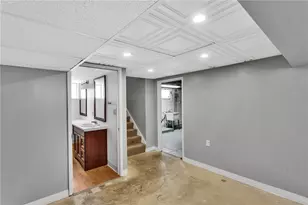 510 Franklin Ave, Vandergrift, PA 15690 - Photo 23