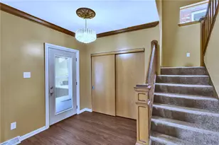 510 Franklin Ave, Vandergrift, PA 15690 - Photo 5