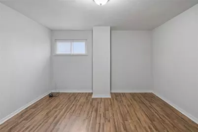 200 Moye Pl, Pittsburgh, PA 15210 - Photo 13