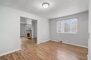 200 Moye Pl, Pittsburgh, PA 15210 - Photo 9