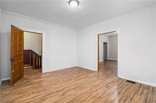 200 Moye Pl, Pittsburgh, PA 15210 - Photo 19