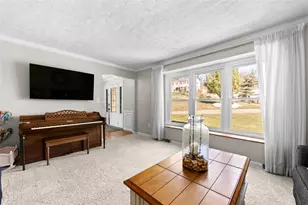 3949 Laurel Oak Cir, Murrysville, PA 15668 - Photo 33