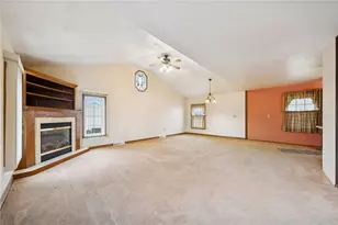 34 Hemlock Dr, Latrobe, PA 15650 - Photo 3