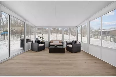 106 Windsor Dr, Hempfield Township, PA 15642 - Photo 13