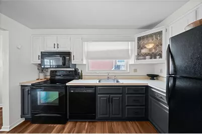 106 Windsor Dr, Hempfield Township, PA 15642 - Photo 11