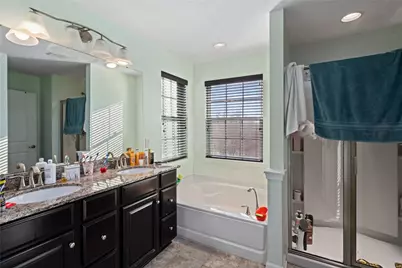 224 Foxwood Rd, Moon/Crescent Twp, PA 15108 - Photo 13