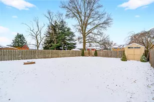 5224 Meadowcrest Rd, Pittsburgh, PA 15236 - Photo 19